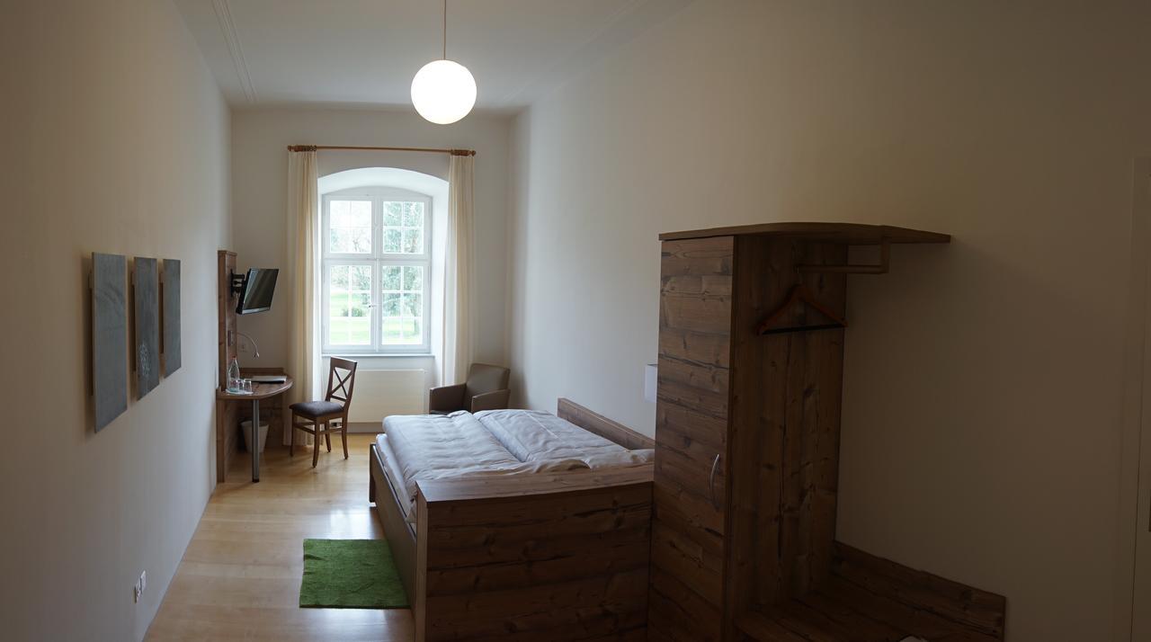 Klosterhotel Kreuz Hotel Mariastein